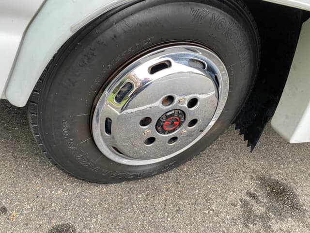 1996 Isuzu Elf JDM car for sale — photo 9 of 25
