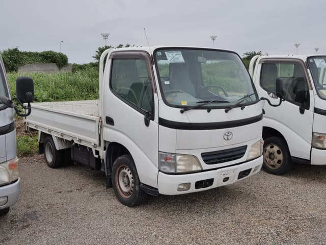 2001 Toyota Dyna JDM car for sale — photo 3 of 25