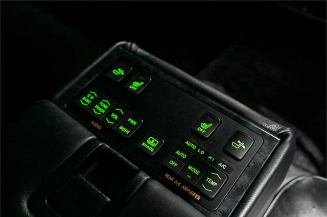 2007 Toyota Crown JDM car for sale — photo 14 of 25