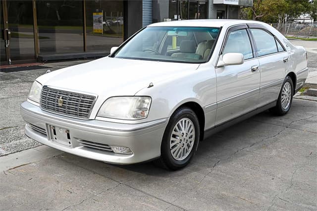 1999 Toyota Crown JDM car for sale — photo 7 of 20