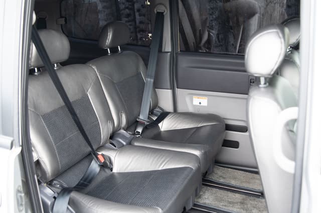 2001 Nissan Serena JDM car for sale — photo 10 of 15