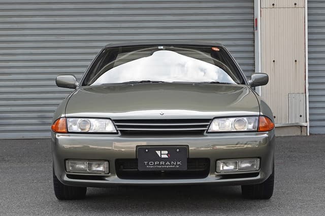 1992 Nissan Skyline JDM car for sale — photo 10 of 25