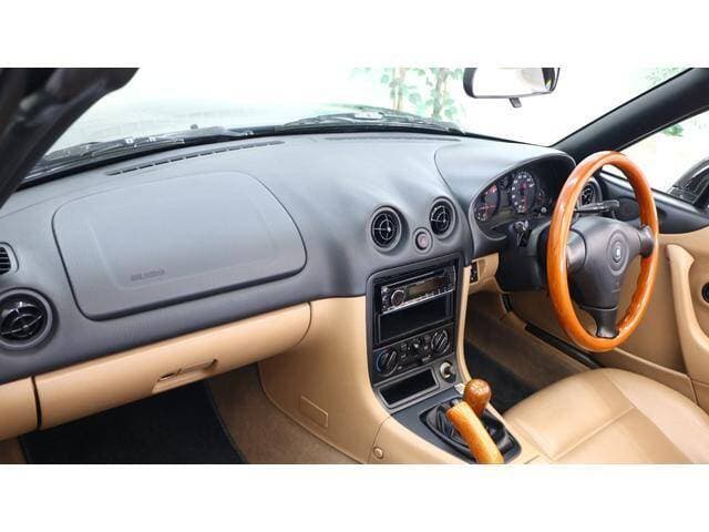 1998 Mazda Roadster (Eunos Roadster / MX-5) JDM car for sale — photo 8 of 17