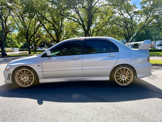 2001 Mitsubishi Lancer Evolution JDM car for sale — photo 11 of 25