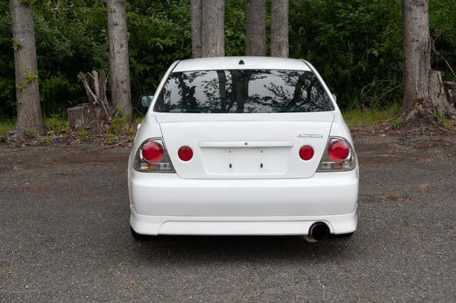 1999 Toyota Altezza JDM car for sale — photo 6 of 14