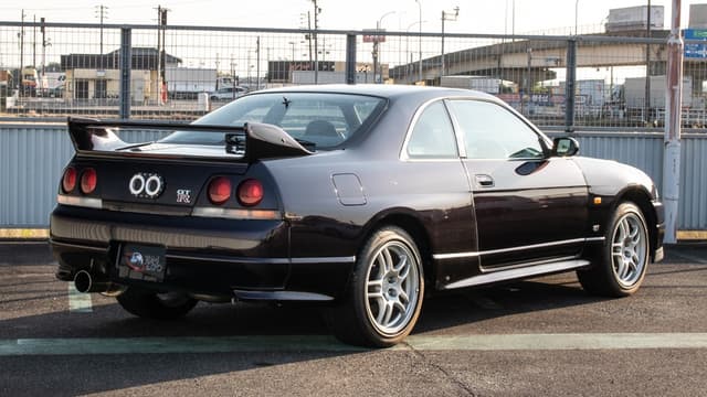 1995 Nissan Skyline JDM car for sale — photo 10 of 25