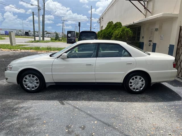 1998 Toyota Chaser JDM car for sale — photo 4 of 17