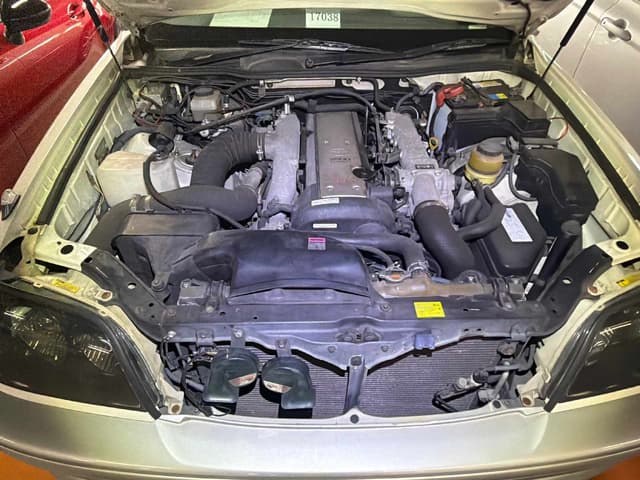 2001 Toyota Crown JDM car for sale — photo 4 of 9