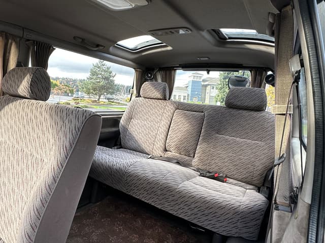 1996 Toyota HiAce JDM car for sale — photo 18 of 19