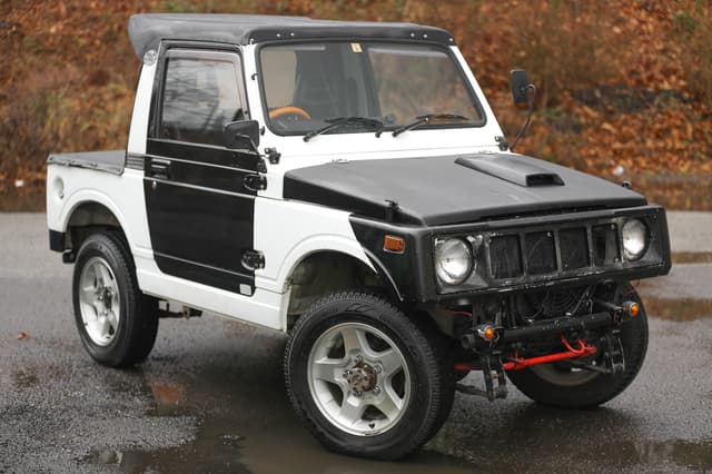1989 Suzuki Jimny JDM car for sale — photo 2 of 25