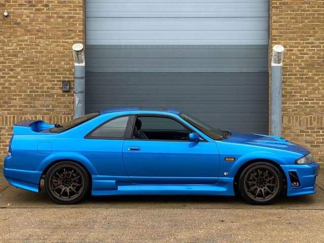 1995 Nissan Skyline JDM car for sale — photo 4 of 25
