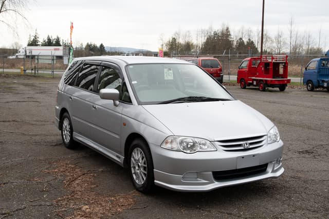 2000 Honda Odyssey JDM car for sale — photo 3 of 15