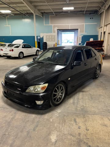 1998 Toyota Altezza JDM car for sale — photo 9 of 25
