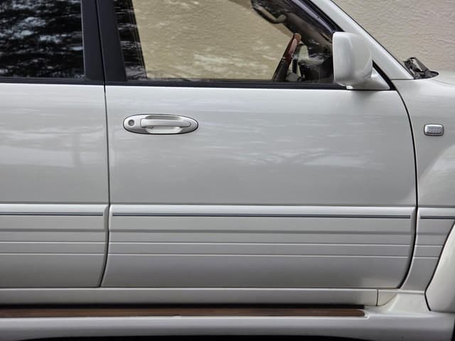 2000 Toyota Land Cruiser JDM car for sale — photo 9 of 25