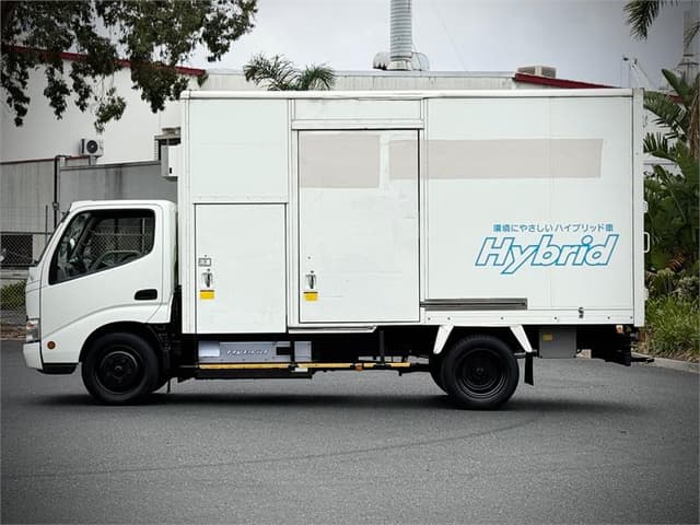2008 Toyota Dyna JDM car for sale — photo 5 of 24