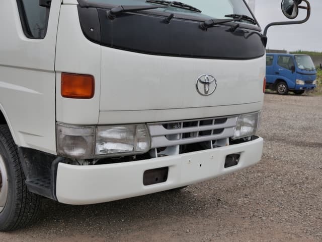 1998 Toyota Dyna JDM car for sale — photo 13 of 25