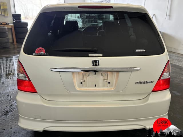 2000 Honda Odyssey JDM car for sale — photo 23 of 24