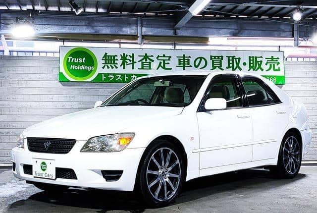 2002 Toyota Altezza JDM car for sale — photo 9 of 24
