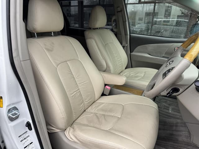 2006 Toyota Estima JDM car for sale — photo 9 of 18