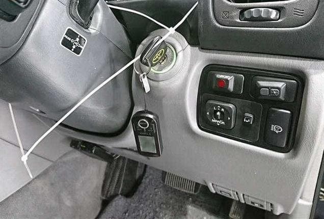 1998 Toyota Land Cruiser JDM car for sale — photo 2 of 5
