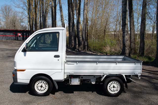 1998 Mitsubishi Minicab JDM car for sale — photo 10 of 14
