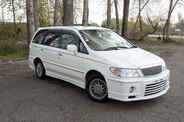 2001 Nissan Presage JDM car for sale — photo 9 of 22
