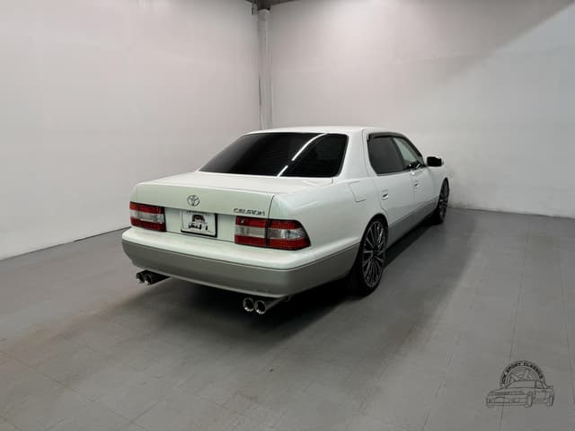 1995 Toyota Celsior JDM car for sale — photo 15 of 25