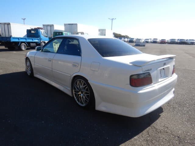 1997 Toyota Chaser JDM car for sale — photo 2 of 5