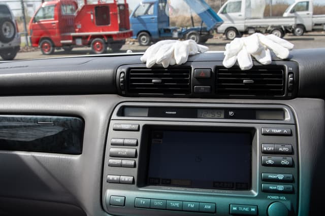 2001 Toyota Crown JDM car for sale — photo 15 of 15