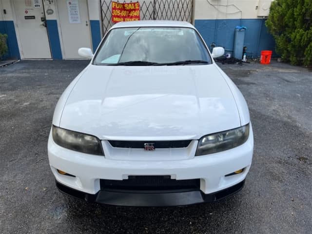 1995 Nissan Skyline JDM car for sale — photo 2 of 17