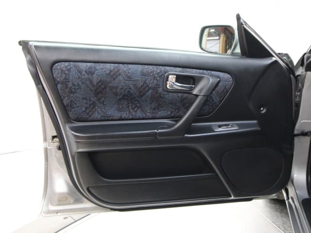1996 Nissan Stagea JDM car for sale — photo 20 of 25