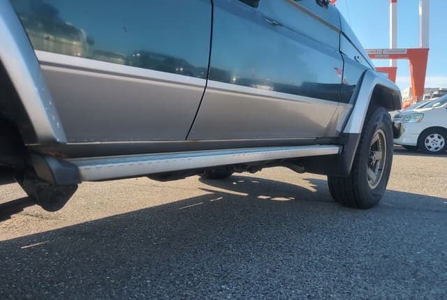 2001 Toyota Land Cruiser JDM car for sale — photo 21 of 25