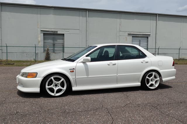 2000 Honda Accord JDM car for sale — photo 11 of 18
