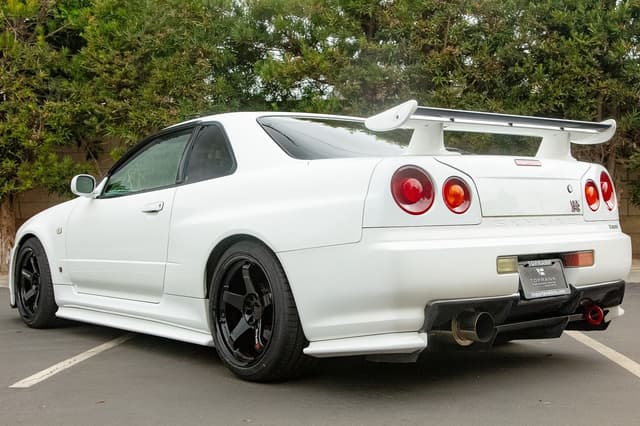 1999 Nissan Skyline JDM car for sale — photo 8 of 25