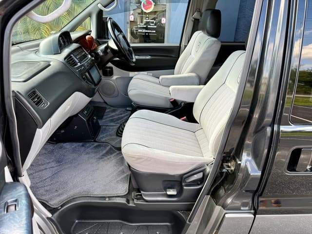 2000 Mitsubishi Delica JDM car for sale — photo 15 of 19