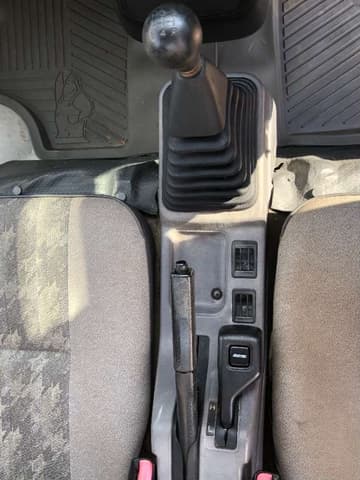 1998 Mitsubishi Minicab JDM car for sale — photo 20 of 25