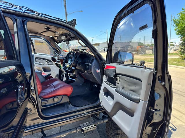 1996 Toyota Hilux JDM car for sale — photo 9 of 17
