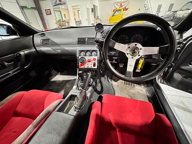 1994 Nissan Skyline JDM car for sale — photo 17 of 25