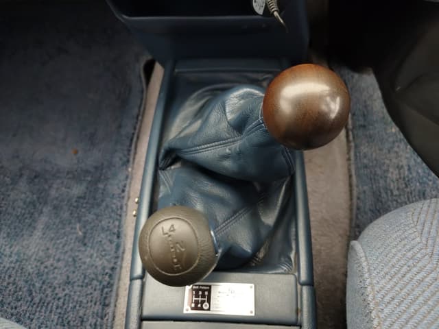 1995 Toyota Hilux JDM car for sale — photo 11 of 13