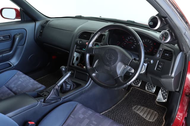1997 Nissan Skyline JDM car for sale — photo 8 of 25