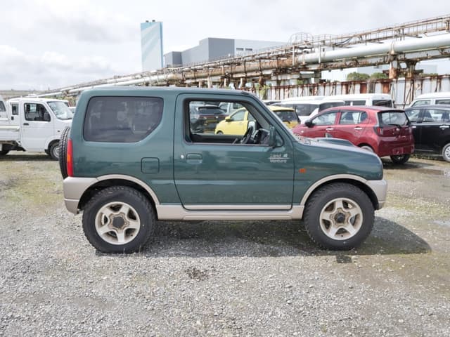 2001 Suzuki Jimny JDM car for sale — photo 4 of 25