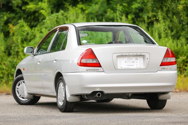 1996 Mitsubishi Mirage JDM car for sale — photo 3 of 25