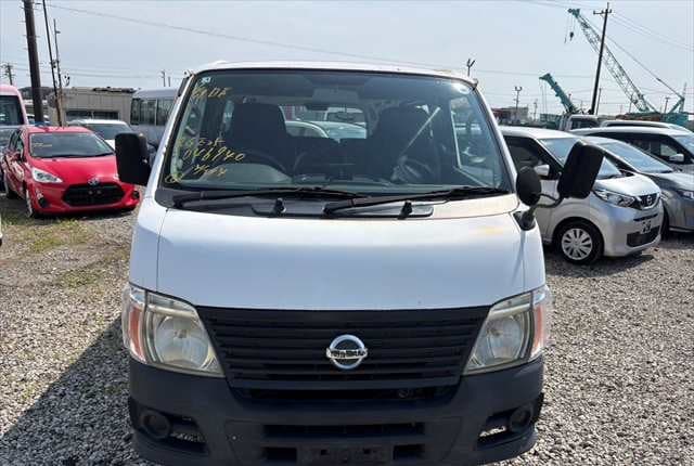 2007 Nissan Caravan JDM car for sale — photo 8 of 25