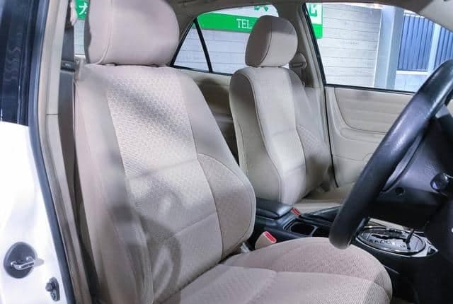 2002 Toyota Altezza JDM car for sale — photo 13 of 24