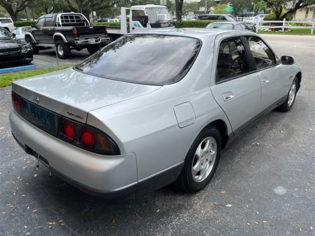 1994 Nissan Skyline JDM car for sale — photo 7 of 16