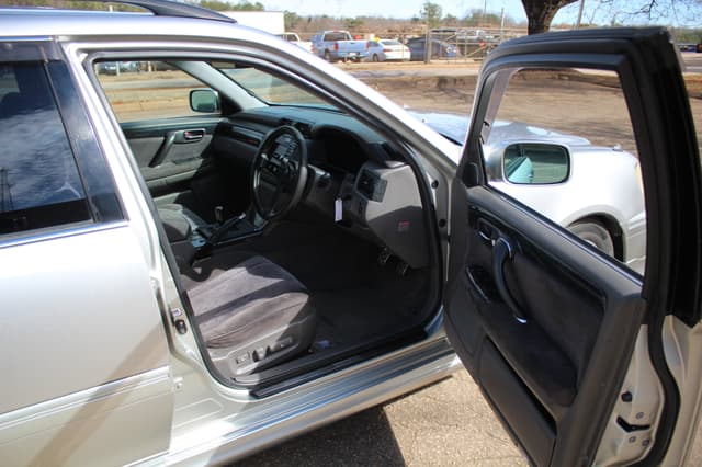 2000 Toyota Crown JDM car for sale — photo 14 of 25