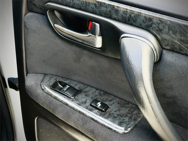 2003 Toyota Crown JDM car for sale — photo 25 of 25
