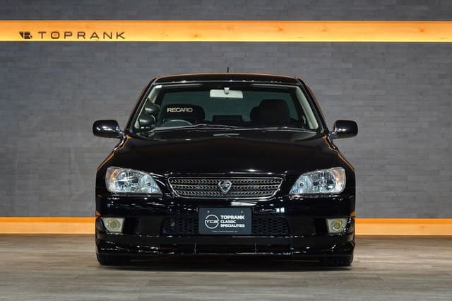 2002 Toyota Altezza JDM car for sale — photo 3 of 25