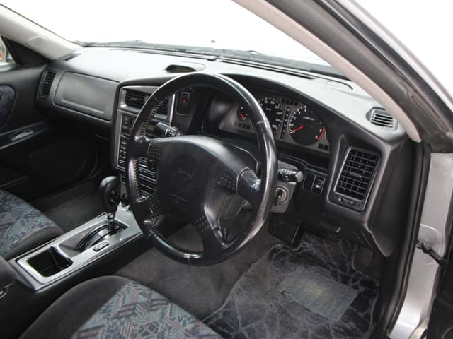 1996 Nissan Stagea JDM car for sale — photo 9 of 25