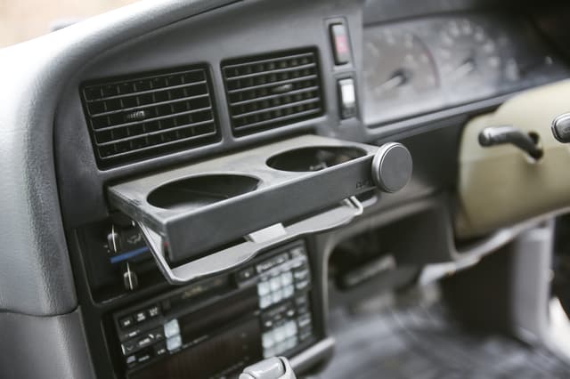 1995 Toyota Hilux JDM car for sale — photo 16 of 25